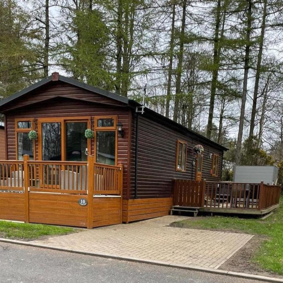 Tranquil Hot Tub And Free Golf Swarland